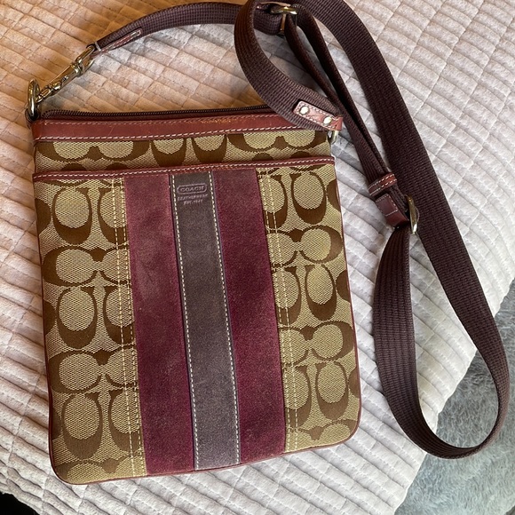Vintage Coach Cross Body Bag Purse Purple - Picture 6 of 9